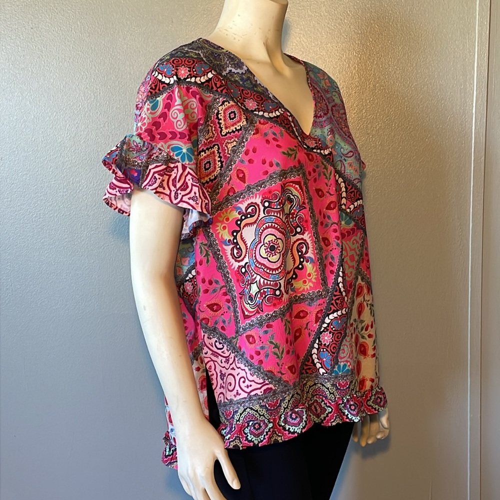 Umgee, Multi- Color Printed Blouse. Size M - image 5